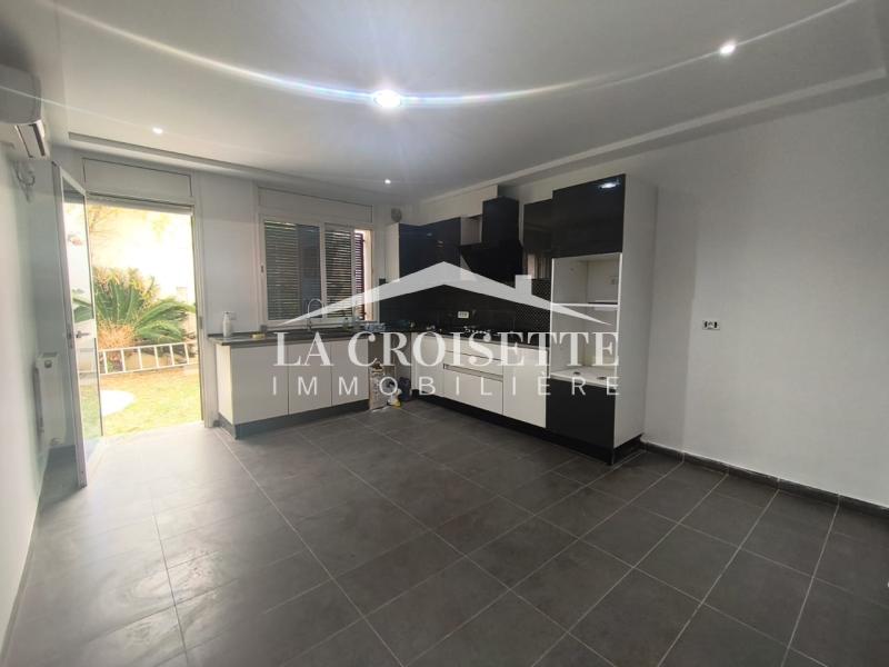 Triplex S+4 avec piscine à La Soukra